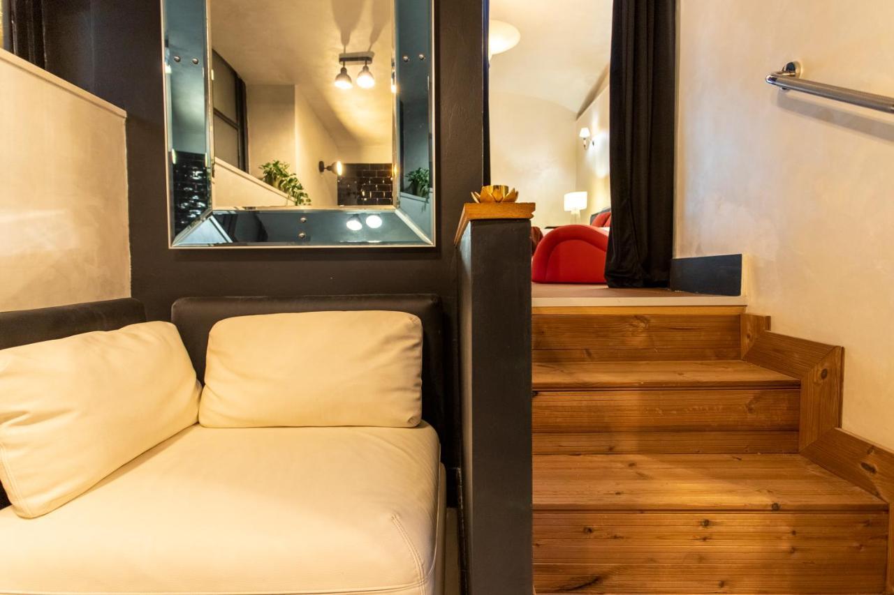 Cloe - Hidden Suite Rome Bagian luar foto