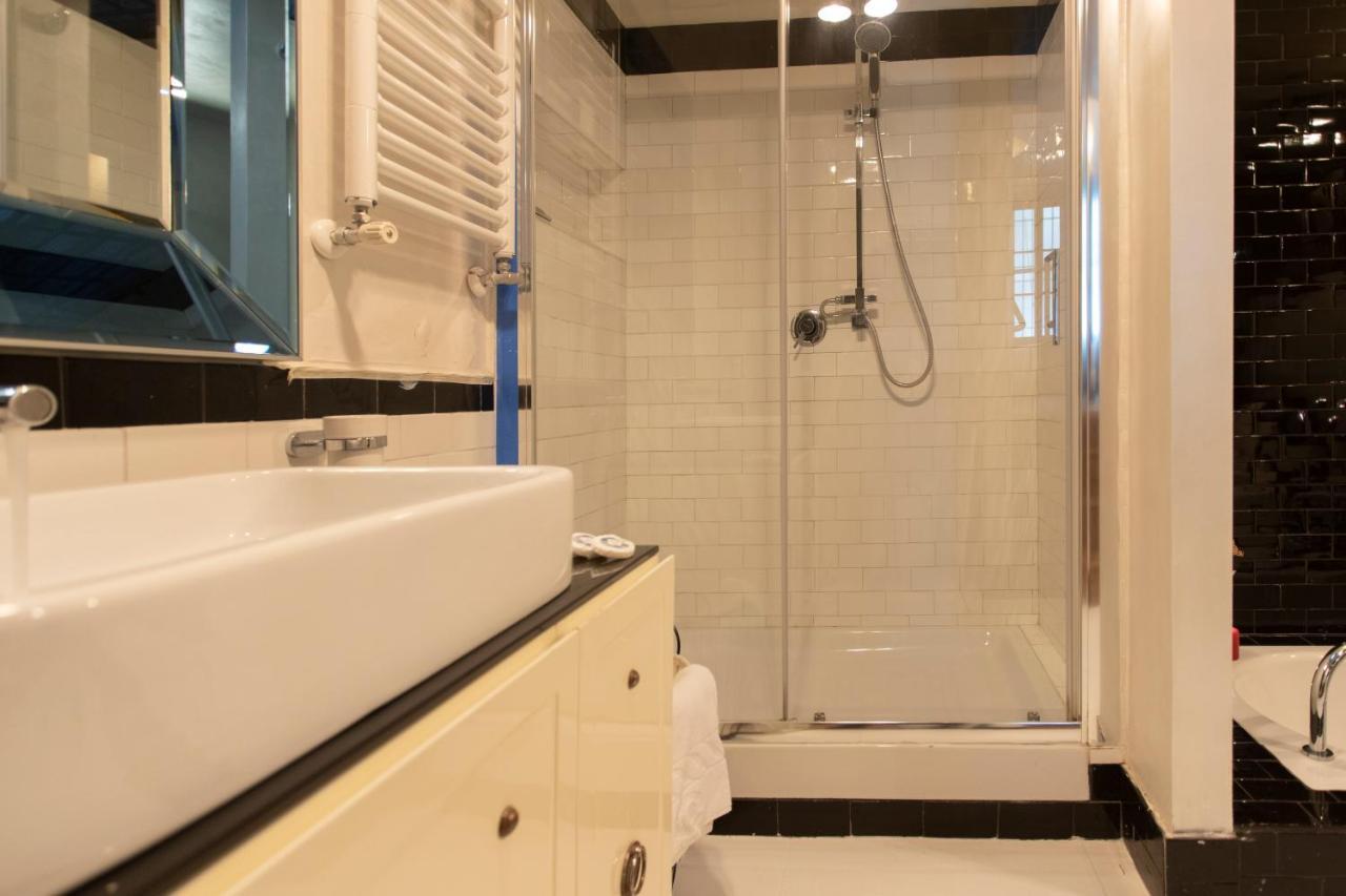 Cloe - Hidden Suite Rome Bagian luar foto